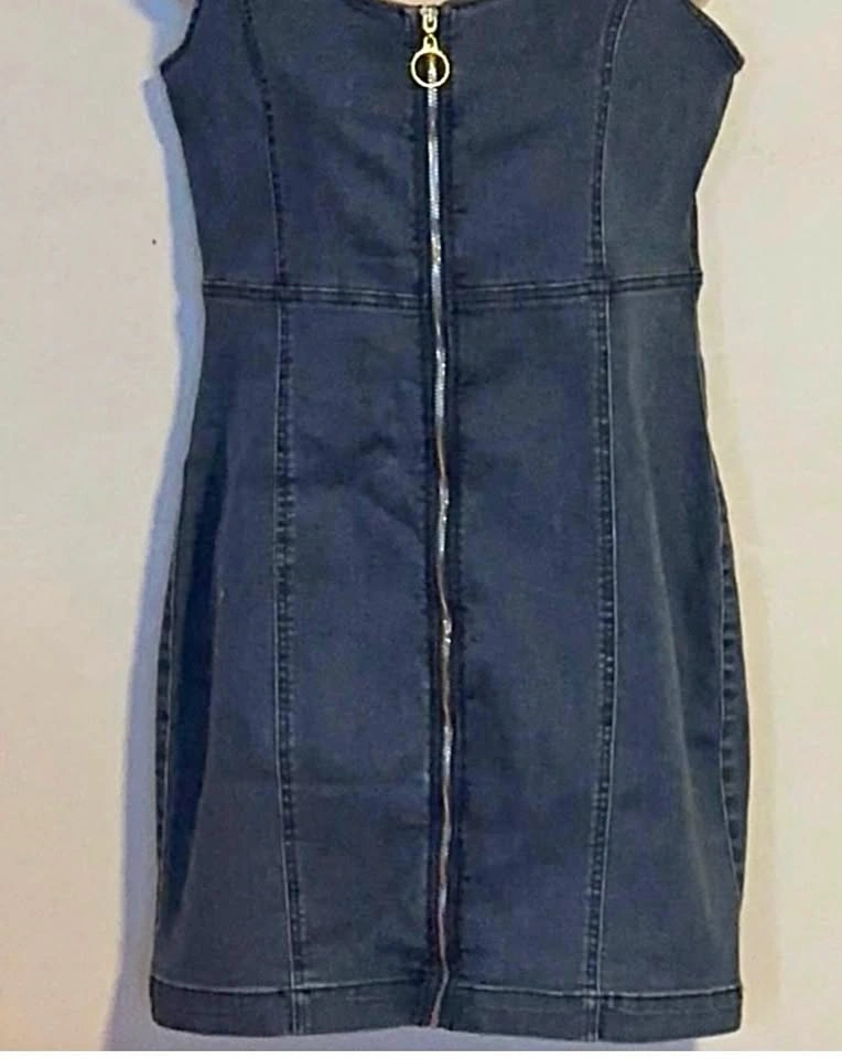 WOMENS SLEEVELESS JEANS DRESS(GUESS) SIZE:XL