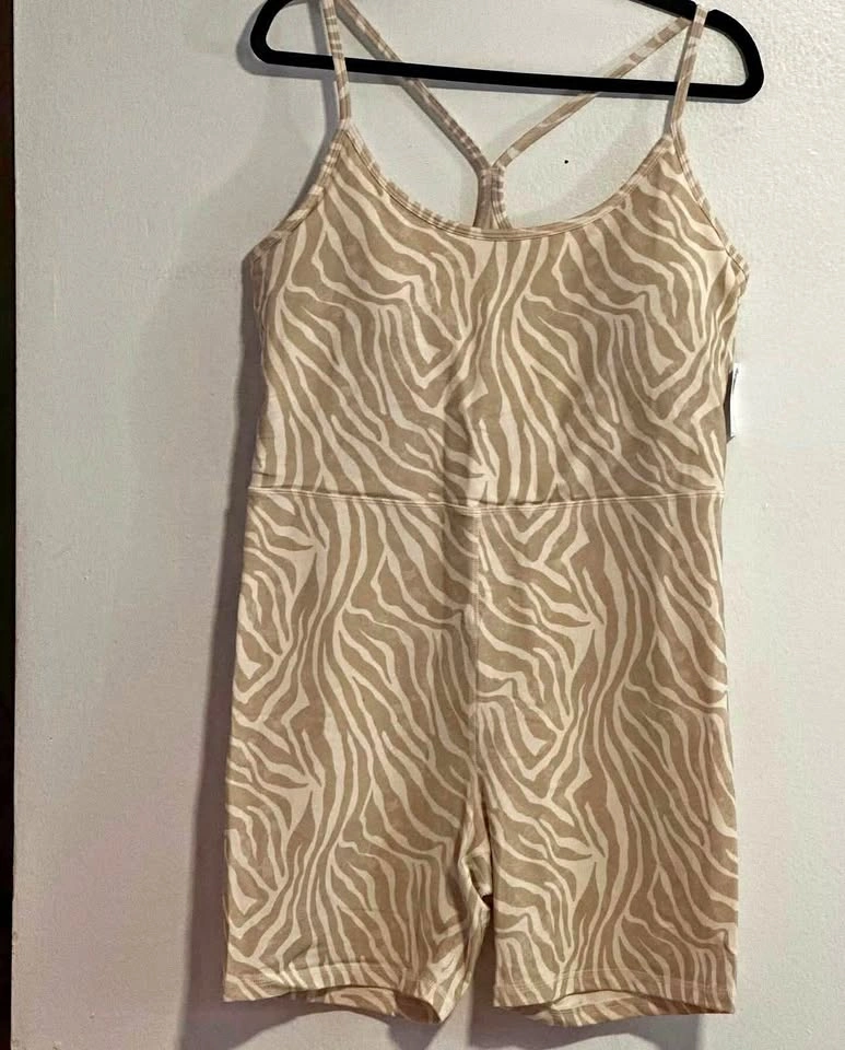 WOMENS ROMPER (OLD NAVY) SIZE XL