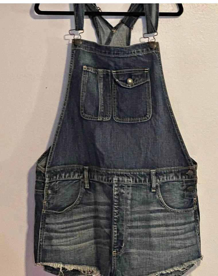 WOMAN Denim Short Overalls( American Eagle ) SIZE: XL