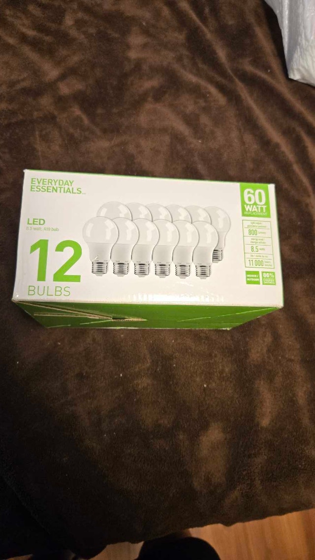 12 pack LED 8.5 watt bulbs