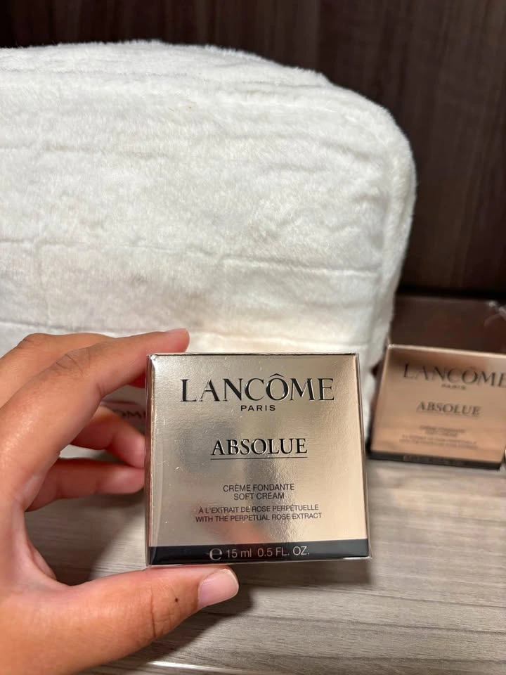 Lancôme Absolue Soft Cream 15ml - 4 for $120 with Bag