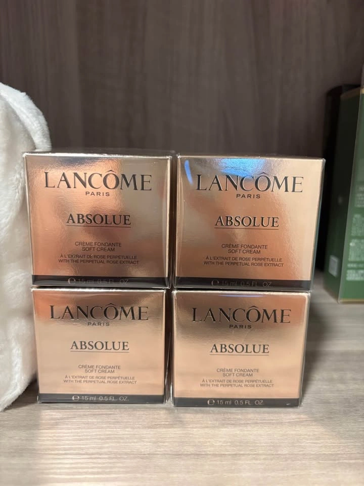 Lancôme Absolue Soft Cream 15ml - 4 for $120 with Bag - photo 3