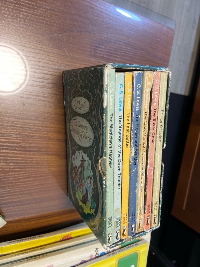 4 children book bundles - photo 5