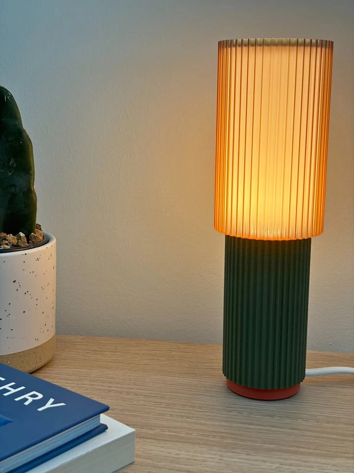 Green Modern Fluted Table Lamp – Contemporary Desk Light