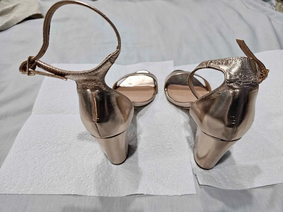 Madden Girl Beella Rose Gold Block Heel Sandals size 8.5 - photo 3