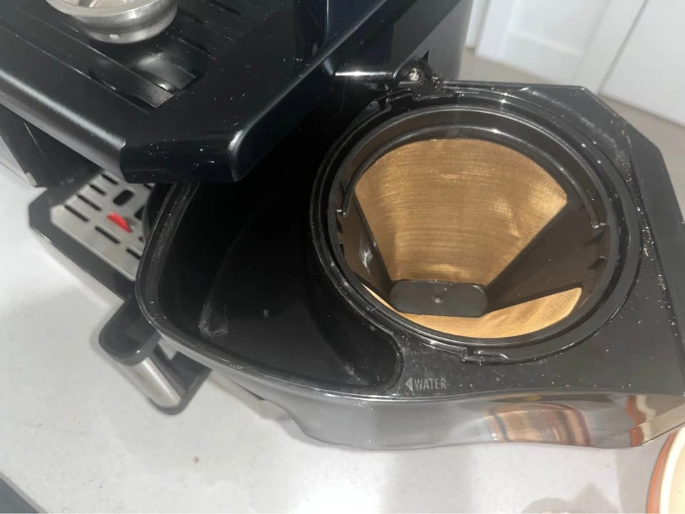 DeLonghi all in one coffee machine - photo 3