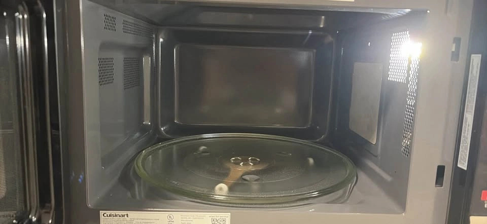 Cuisinart Microwave Oven - photo 2