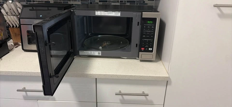 Cuisinart Microwave Oven - photo 4