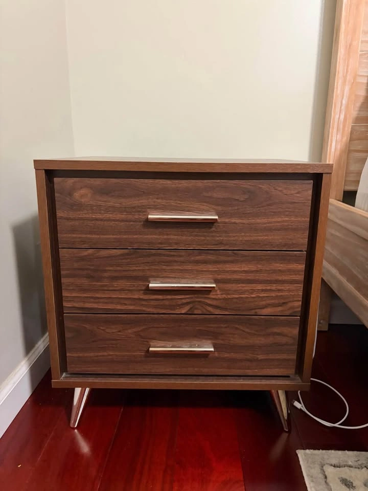 Ashley Furniture Arborvate Brown Nightstand set of 2 - photo 3
