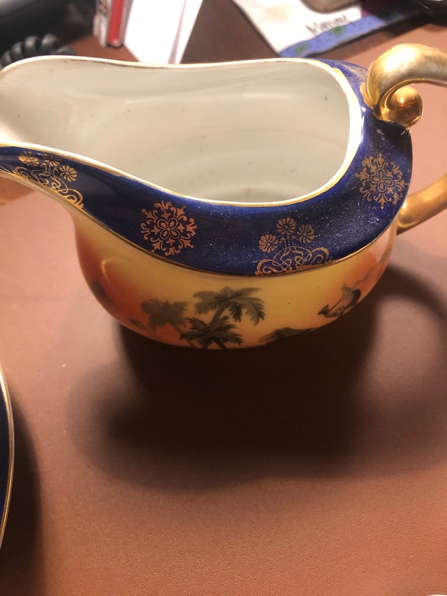 Vintage dessert or bread plate and creamer/gravy dish - photo 3