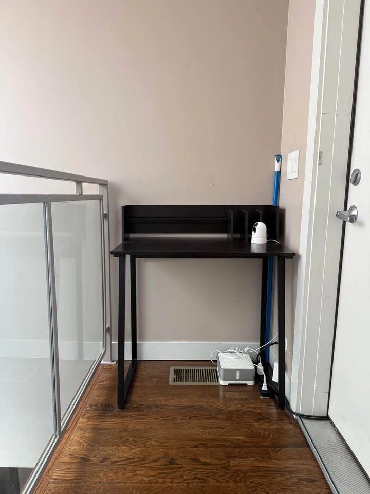 Modern Black Computer Desk with Storage Shelf – Excellent Condit - photo 2