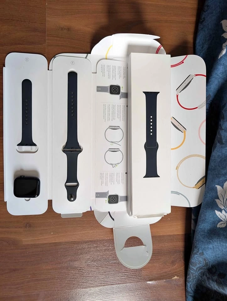 Apple Watch Series 8 45mm Midnight Aluminum Case