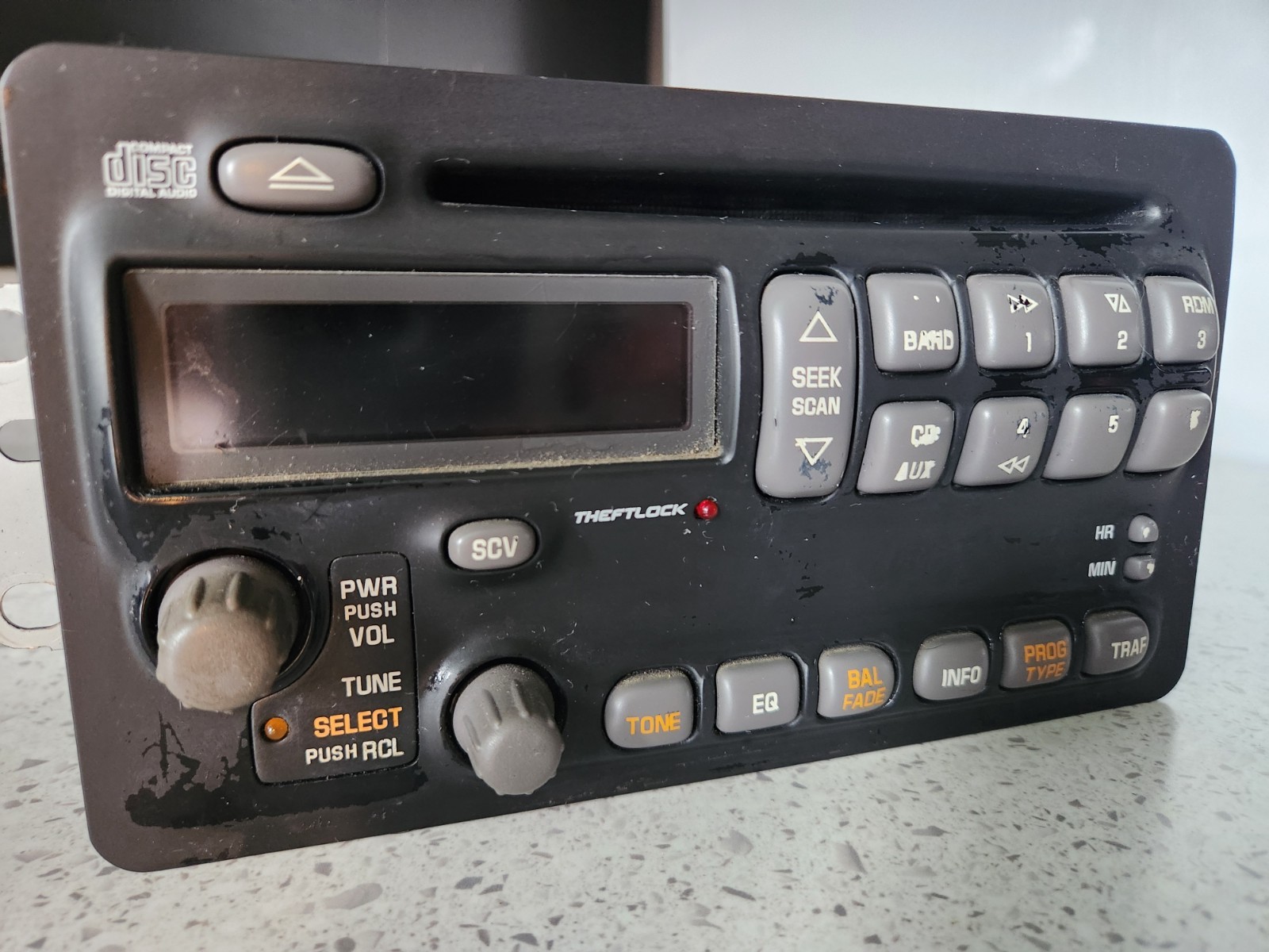Pontiac Grand Sunfire Montana Aztek Radio CD Player 10333582 - photo 2