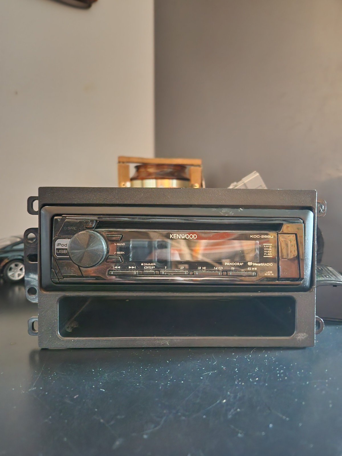 Kenwood KDC-268U CD AM FM Player with GM Dash Kit