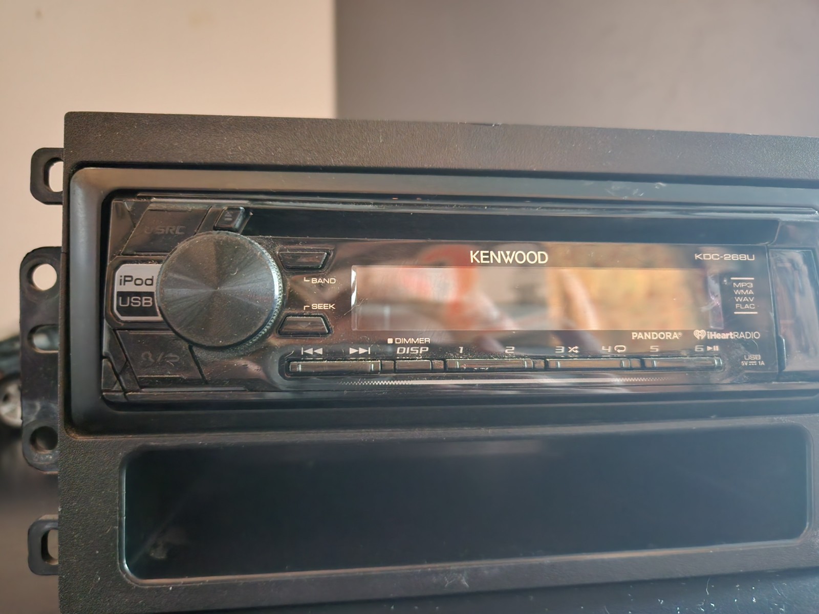 Kenwood KDC-268U CD AM FM Player with GM Dash Kit - photo 2