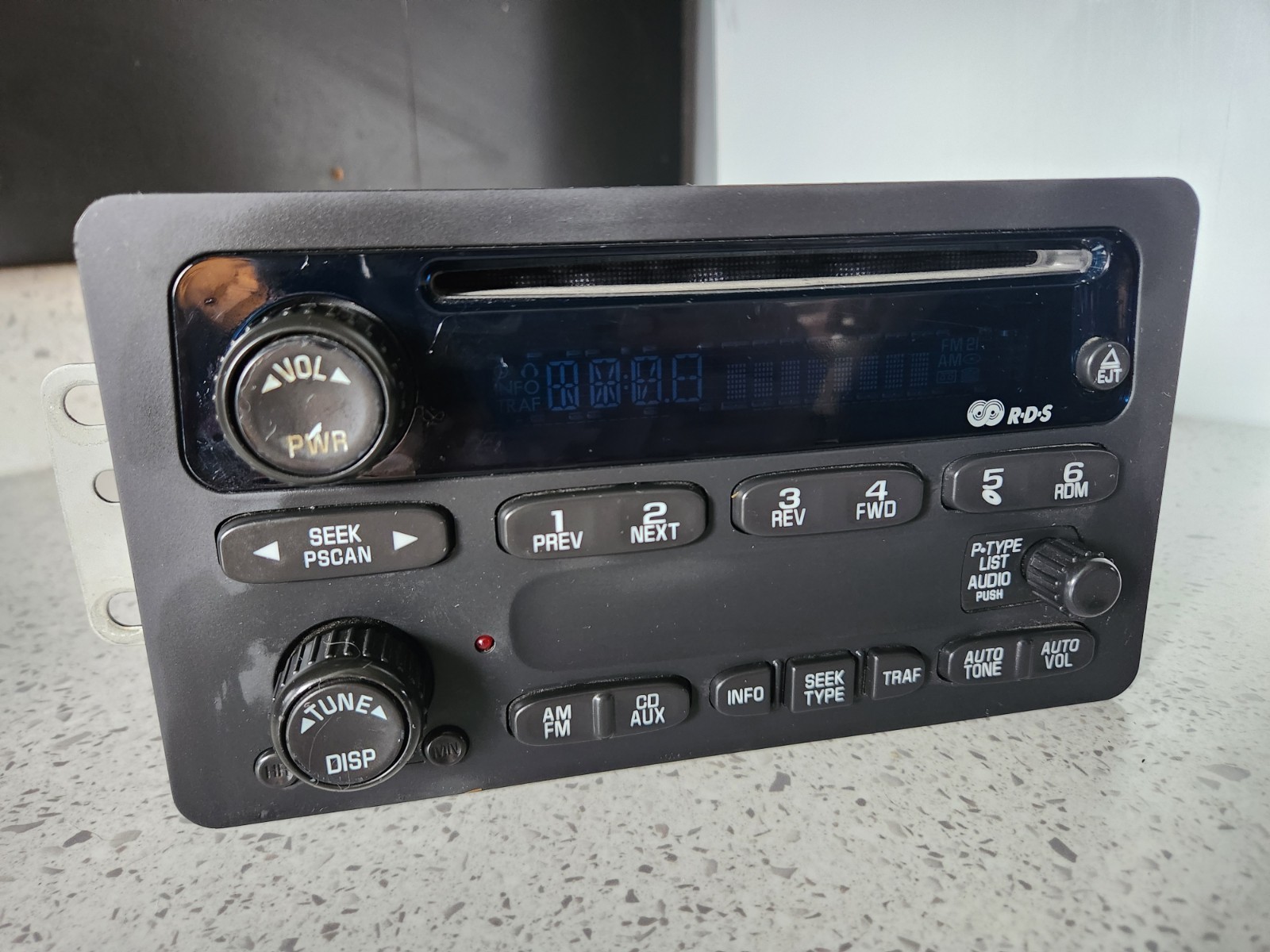 Chevrolet Malibu RDS Radio Stereo CD Player 09394149 - photo 2