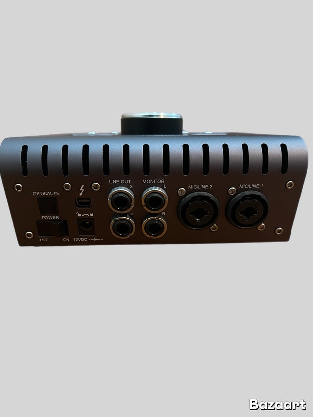 Universal Audio Apollo Twin Interface with Custom Case - photo 3