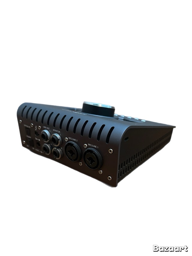 Universal Audio Apollo Twin Interface with Custom Case - photo 4
