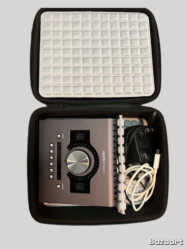 Universal Audio Apollo Twin Interface with Custom Case - photo 5