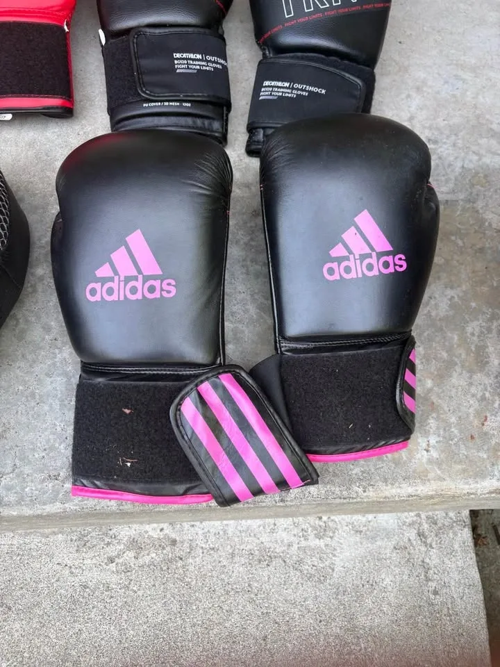 Boxing gloves and bands - photo 4