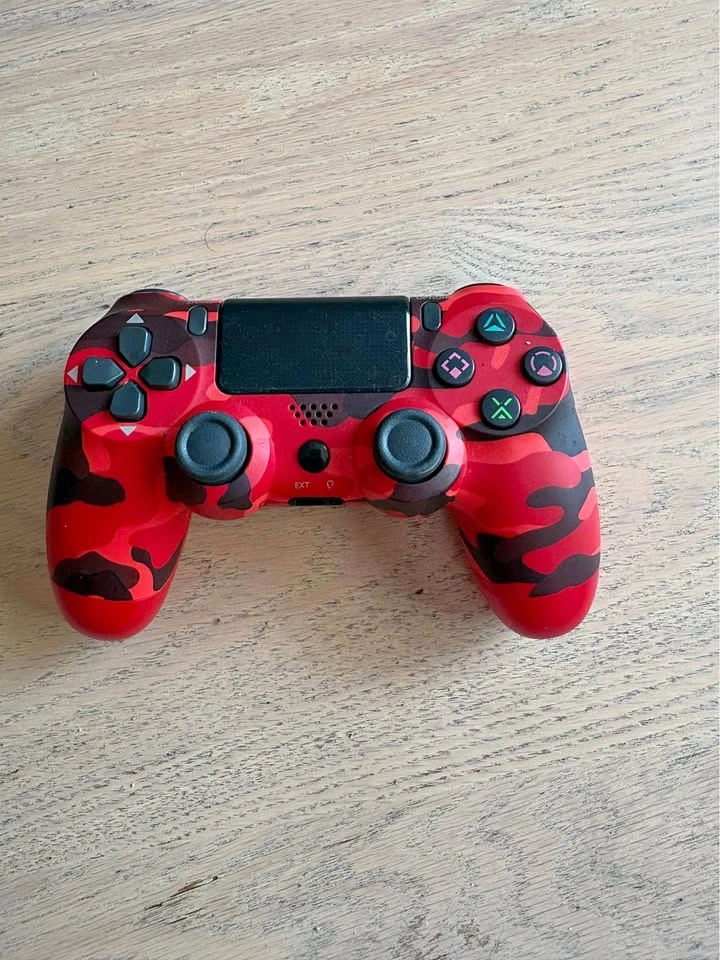 PS4 Controller