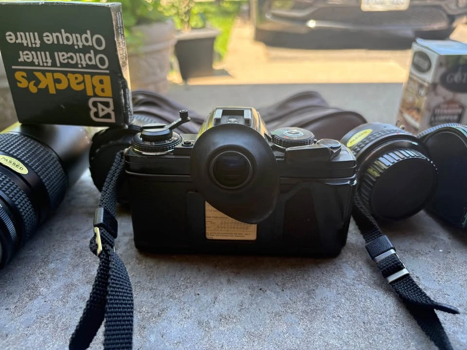 Minolta X-700 35mm SLR film camera bundle - photo 3