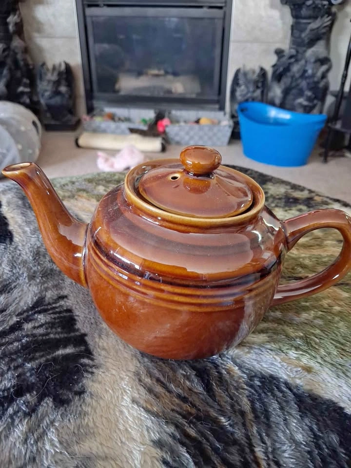 Sadler Brown Betty Tea Pot
