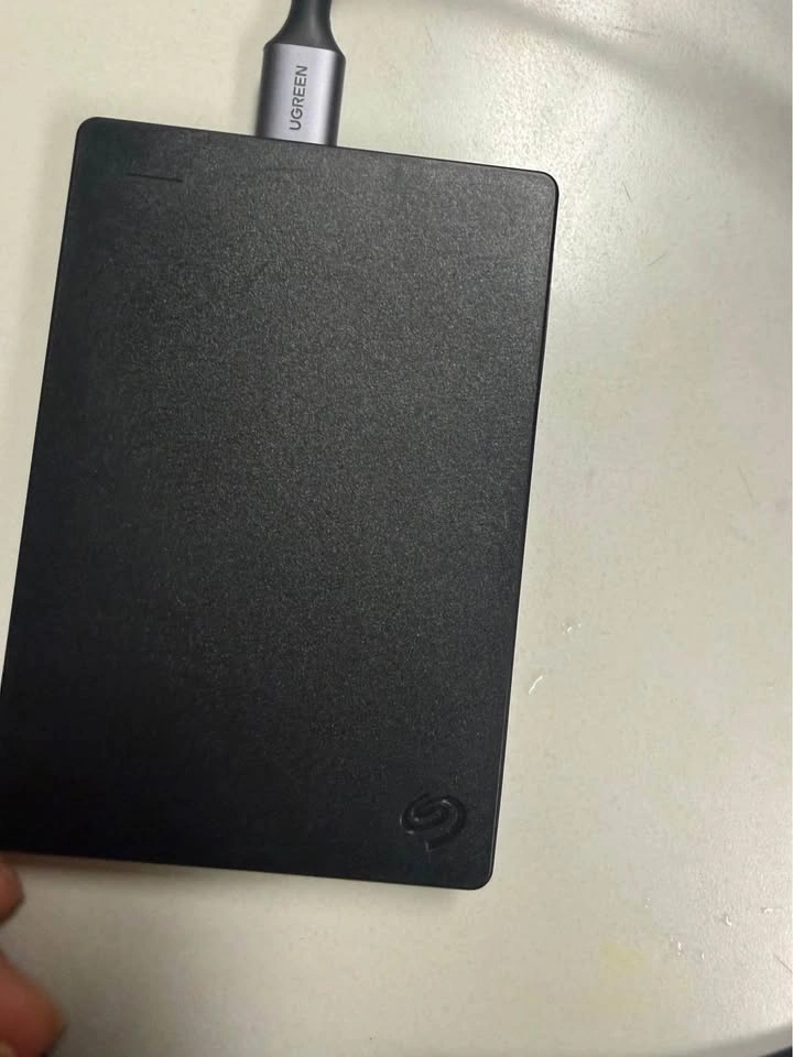 Seagate portable drive 2tb - photo 2