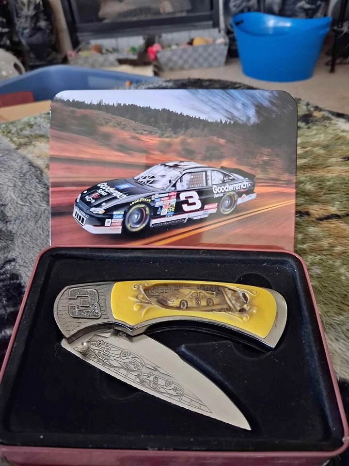 #3 Dale Earnhardt Collectible Knife in Tin