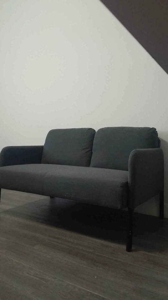 Fits easily in small car - Loveseat couch - photo 2