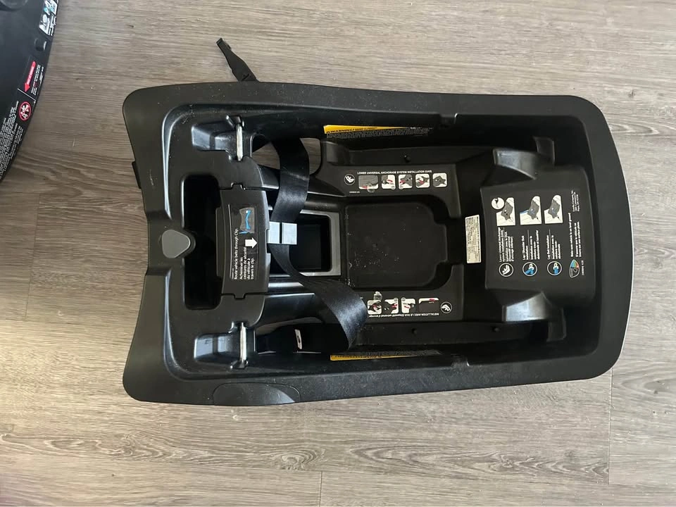 Evenflo Omni Plus Infant Car Seat & Base - photo 3