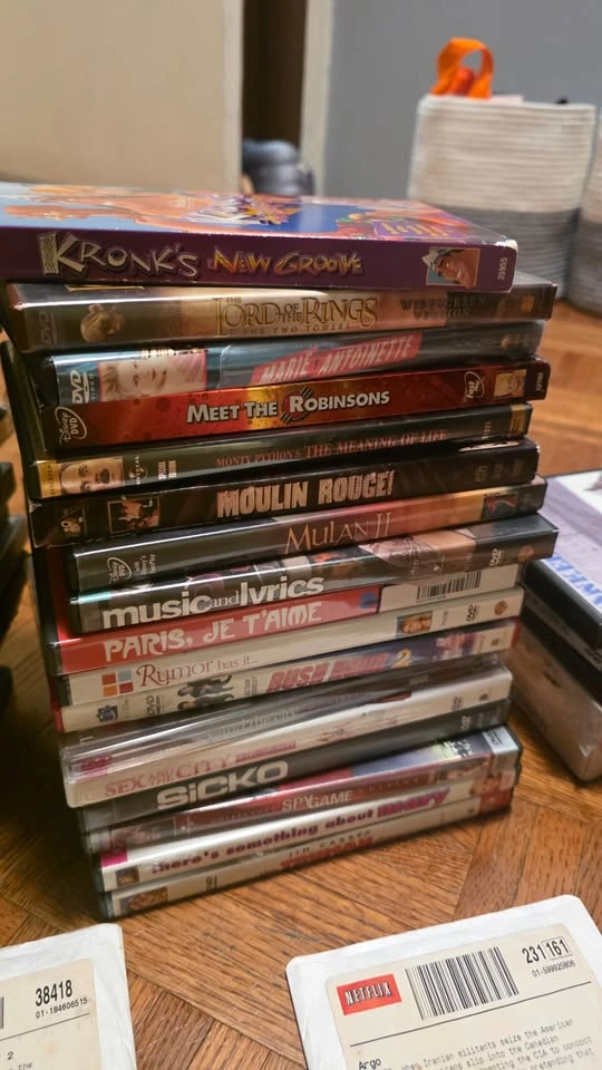 40+ DVD & Blu-ray Movie Collection - Disney, Classics & More - photo 4