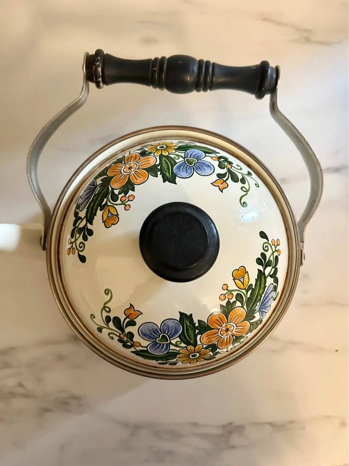Vintage Gailstyn-Sutton Jardine Collection enamel teapot - photo 2