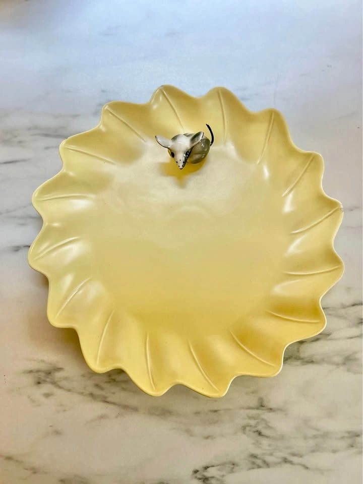 Vintage California USA Pottery Ceramic Yellow Platter Plate Gray