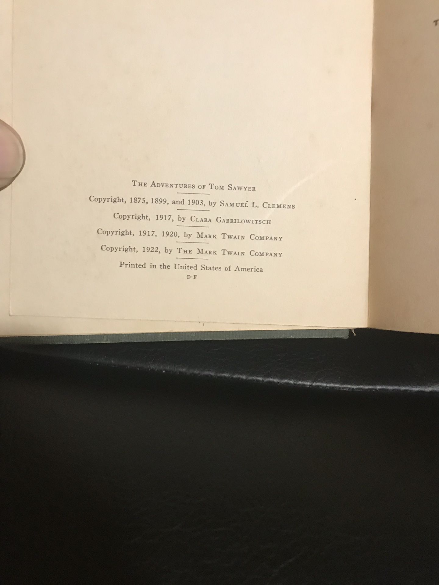 Old Mark Twain books - photo 3
