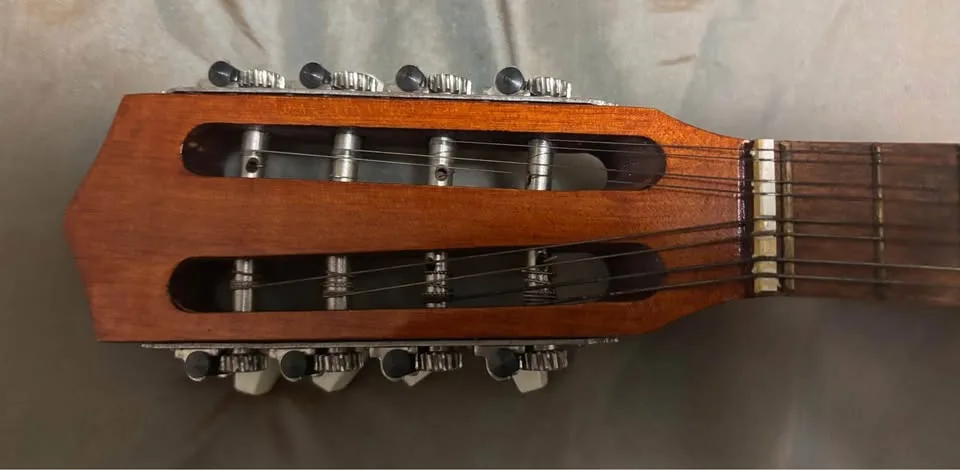Vintage Mandolin image indicator(6)