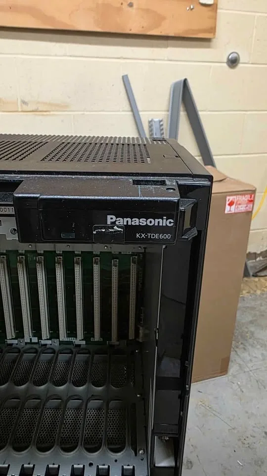 Panasonic KX-TDE600 - photo 3