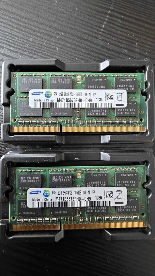 2GB DDR3 (2x units)