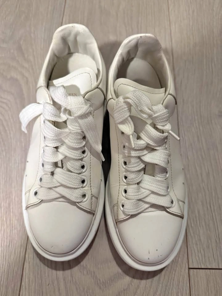 Alexander McQueen White Lace-up chunky shoes