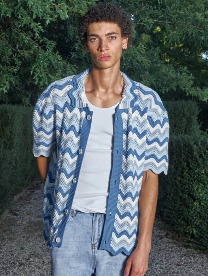 YITAI Blue and White Wavy Pattern Knit Short Sleeve Shirt - photo 3