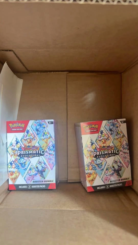 Pokémon Scarlet & Violet Prismatic Evolutions Booster Bundle 2x