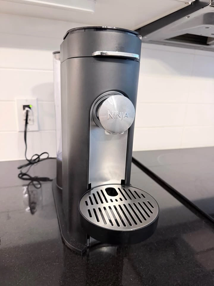 Ninja Pods & Grounds Coffee Maker - photo 3
