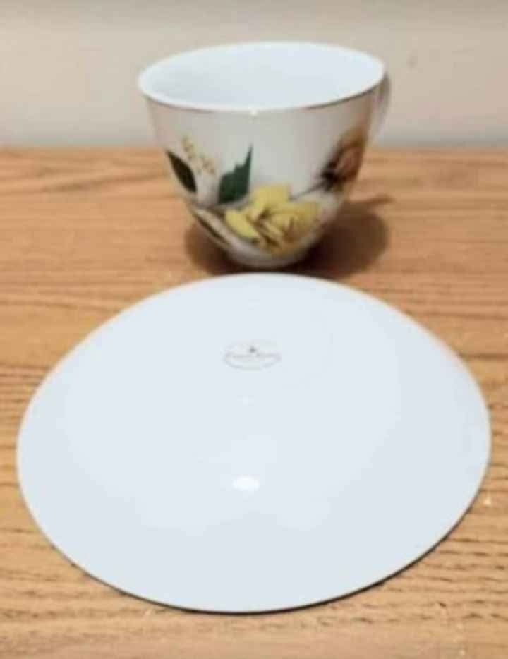Royal Bouquet Crown Essex Cup and Saucer - photo 3