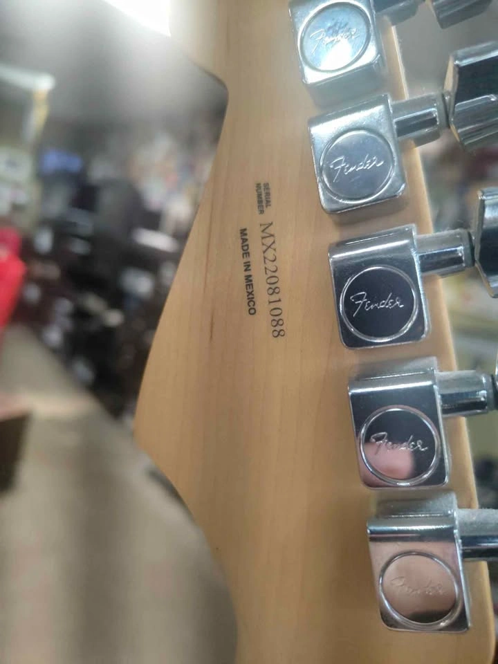 Fender guitar - photo 2