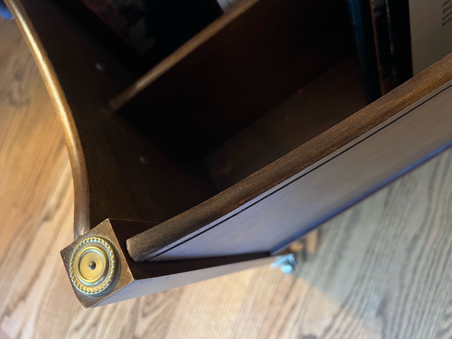 ETHAN ALLEN MAGAZINE RACK - photo 3