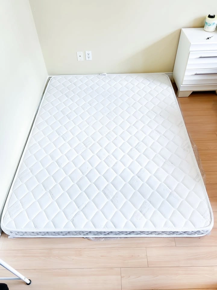 Queen Coconut Coir Mattress - Great Condition! - photo 3