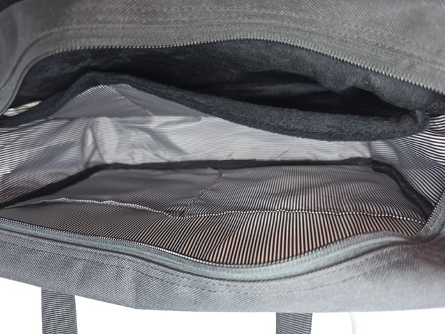 Herschel Tech Gibson 18L Messenger Bag - photo 4