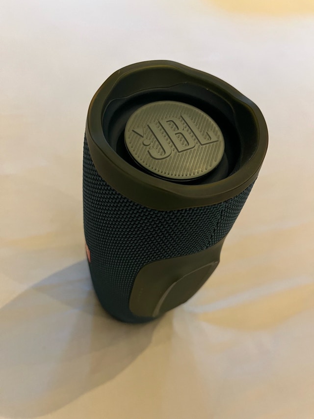 JBL Bluetooth Speaker - photo 4