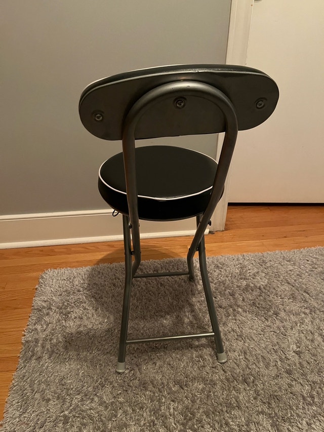 Folding Chair - photo 2