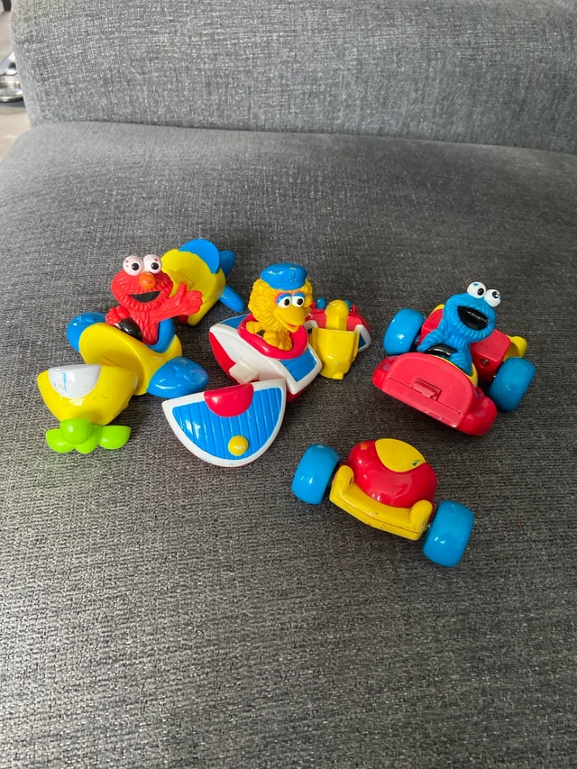 Sesame Street Vehicle Playset - photo 2